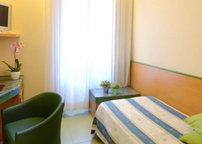 Sempione 3* Milánó