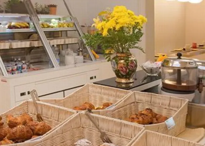 Sempione 3* Milánó