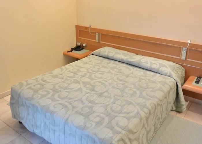 Szálloda Sempione 3*